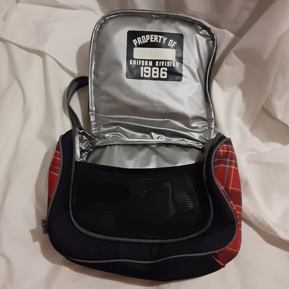NWT GAP Insulated Tartan Plaid Print Lunch Bag Shoulder Strap With Compartments - Picture 2 of 10